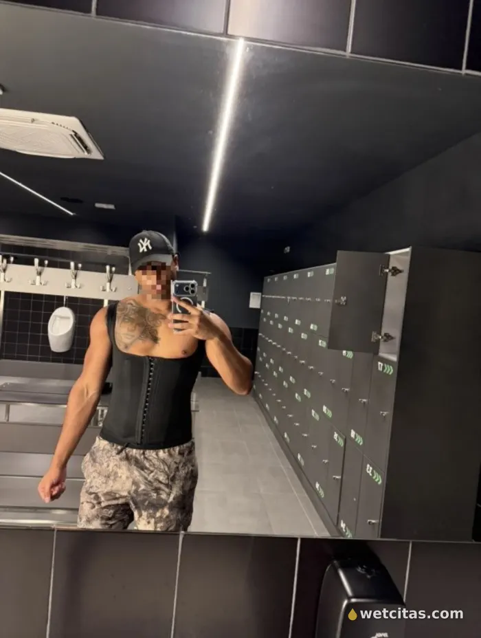 Moreno latino cachondo XXL, chico escort colombiana en figueres – foto 8 de 8
