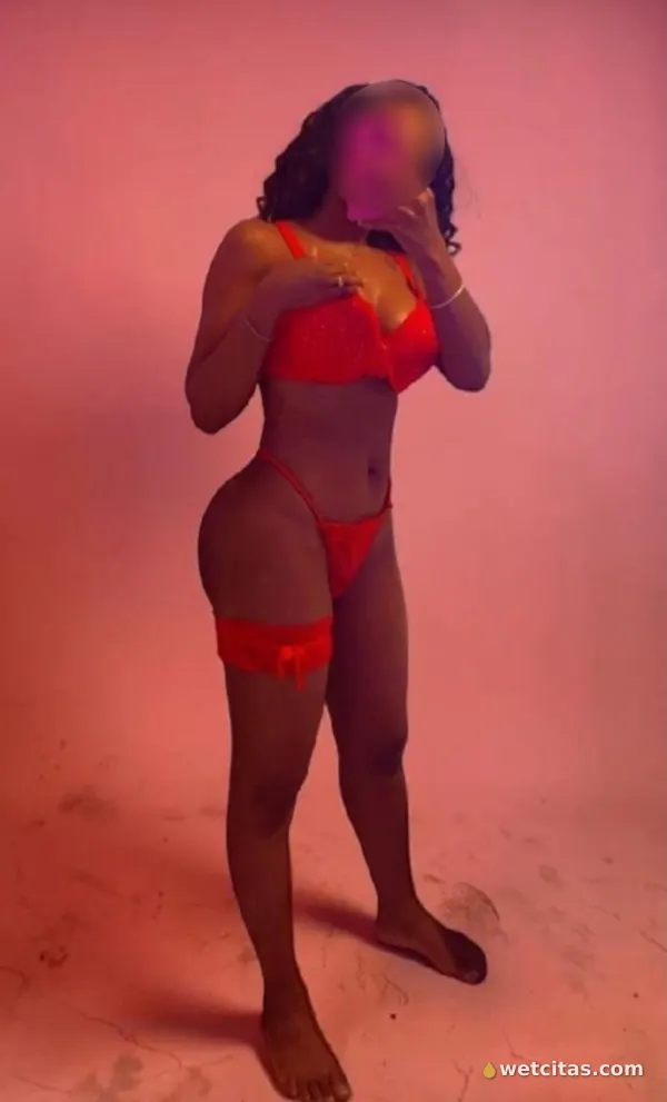 Zafiro – provocación, deseo y mucho placer, escort latina en lleida – foto 9 de 9