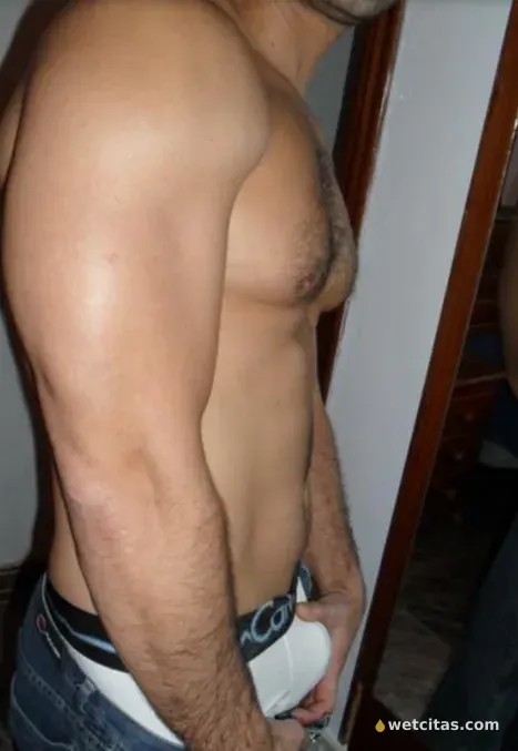 BRASILEÑO CACHAS. 24 horas, chico escort brasileña en málaga – foto 7 de 9