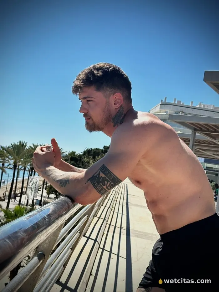 Solo salidas! mujeres/parejas nacho modelo andaluz, chico escort española en marbella – foto 2 de 8