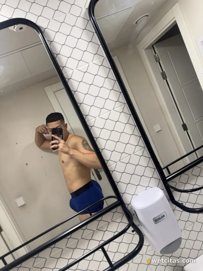Masajes vicio y mucho guarreo, chico escort colombiana en cartagena – foto 2 de 4