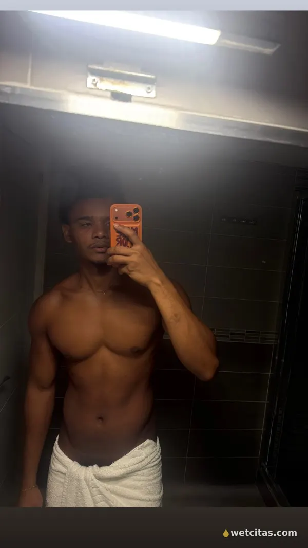 Activo dominante lechero, chico escort colombiana en cartagena – foto 5 de 10