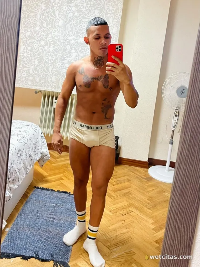 🩶cristian xl🩶morenazo colombiano pollon 21cm 24hrs, chico escort colombiana en tudela – foto 4 de 10
