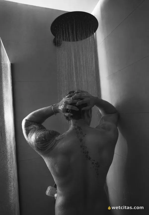 Activo masajista completo, por primera vez en tu ciudad, chico escort colombiana en ourense – foto 6 de 10