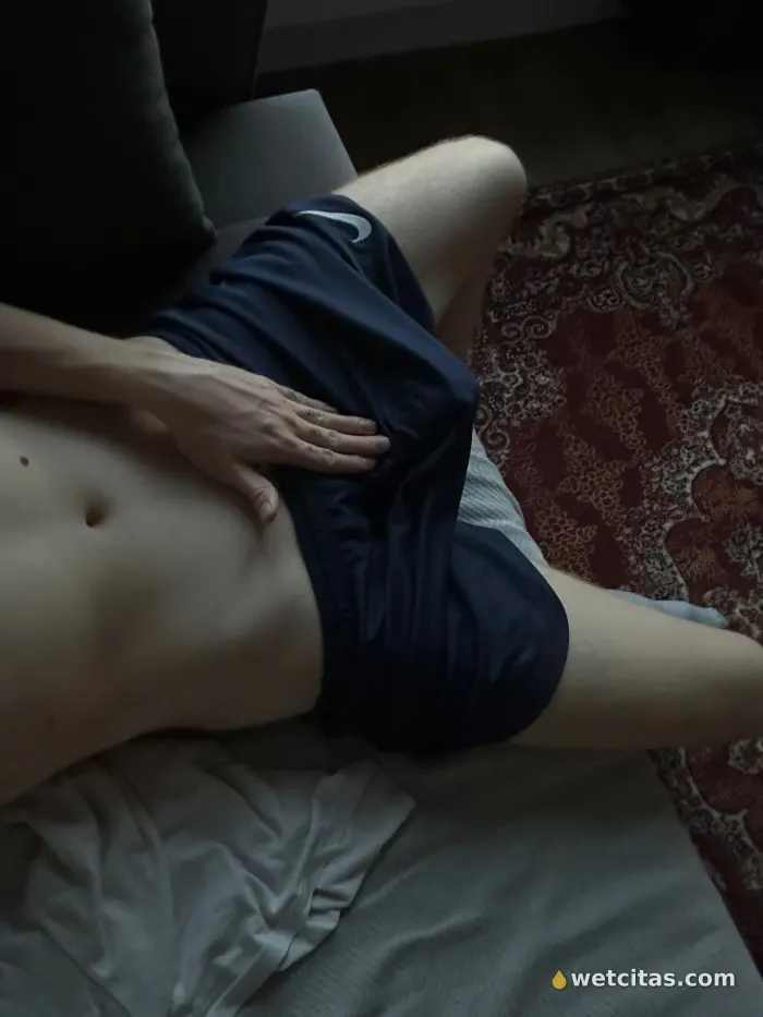 Macho lefador de paso 18 años, chico escort española en vigo – foto 2 de 2
