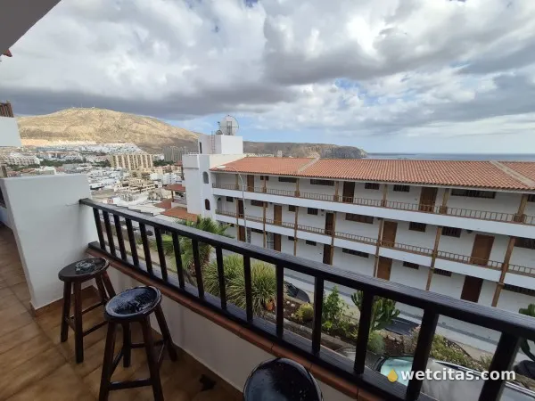 Alquiler de habitaciones playa LOS CRISTIANOS, chico escort latina en arona – foto 8 de 10