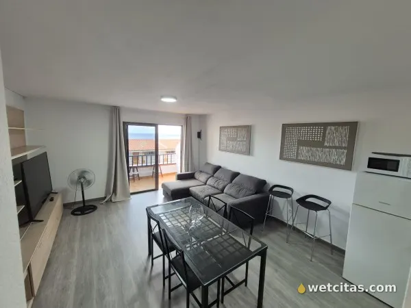 Alquiler de habitaciones playa LOS CRISTIANOS, chico escort latina en arona – foto 5 de 10