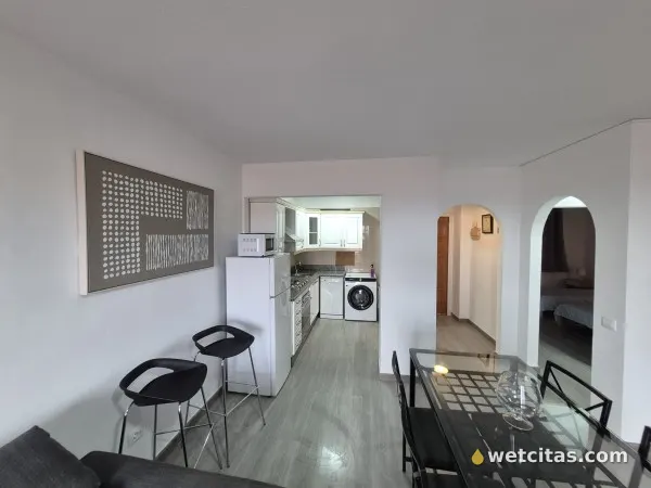 Alquiler de habitaciones playa LOS CRISTIANOS, chico escort latina en arona – foto 10 de 10