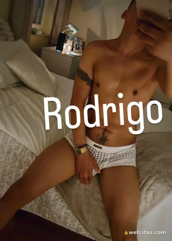EN VALLADOLID ,DISCRETO .EXCLUSIVO,FIESTERO ,con PISO PRIVADO, chico escort mexicana en valladolid – foto 2 de 10