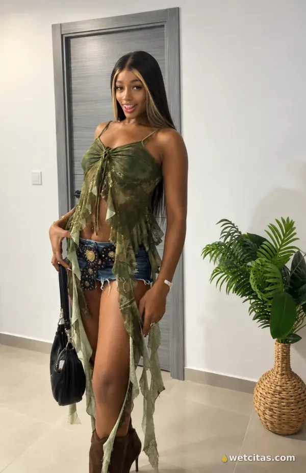 Brownie negra de regreso, escort colombiana en sevilla – foto 10 de 10
