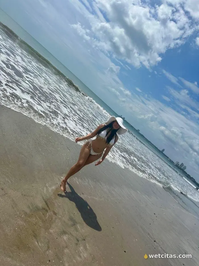 Diosa colombiana coqueta y encantadora, escort colombiana en puerto banús – foto 4 de 4