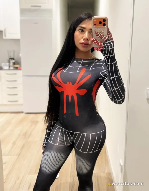 Muy femenina fiestera y lechera, chica trans venezolana en madrid – foto 7 de 9