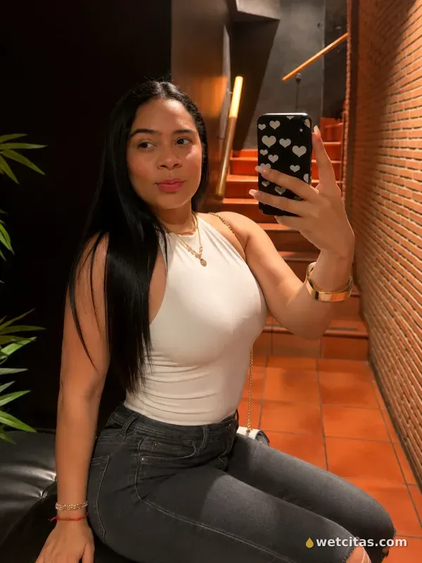 Tatiana bisexual, caliente me encanta la fiesta, y las pollas, chupo rico, escort colombiana en elche – foto 3 de 4