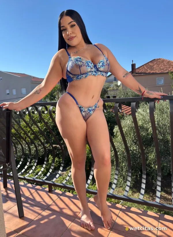 Ambar, perrita en celo deseo que me cabalguen, escort venezolana en segovia – foto 3 de 7